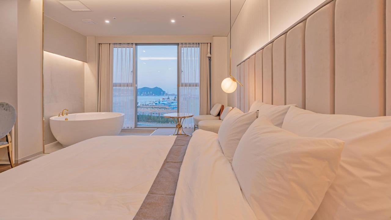 Yeongdo Grandbern Hotel Ciudad Metropolitana de Ciudad Metropolitana de Busan Exterior foto