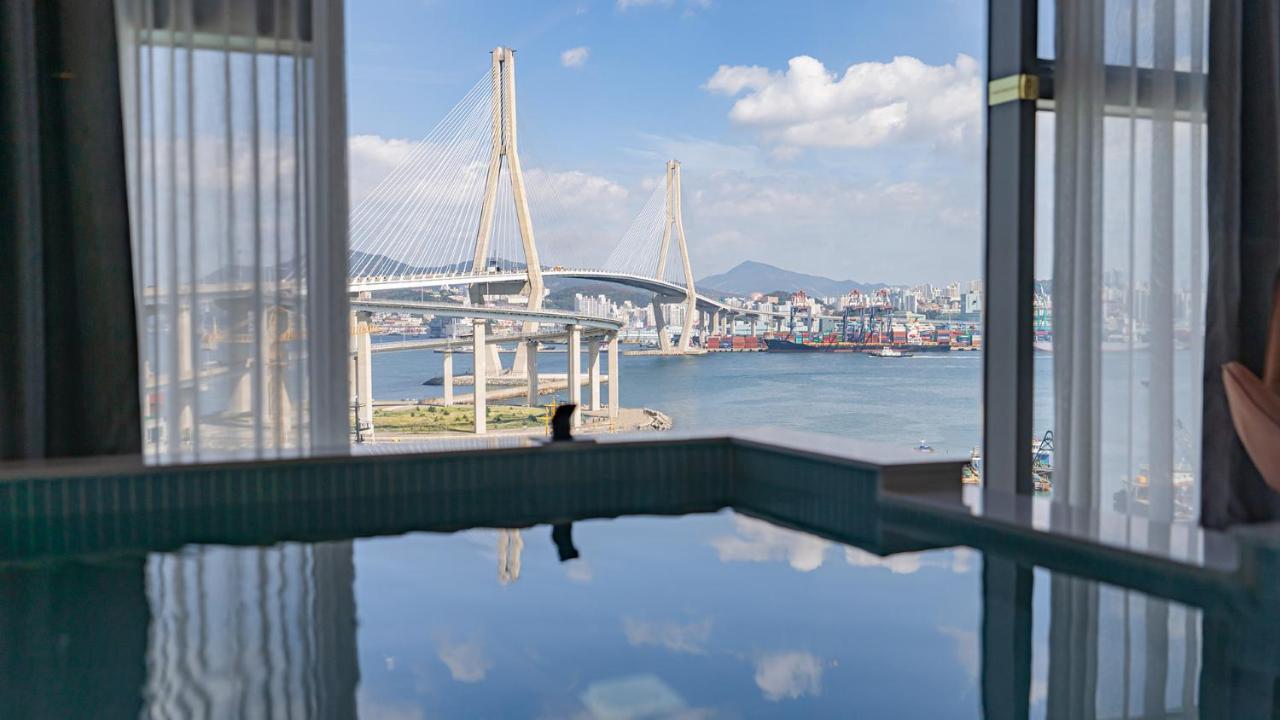 Yeongdo Grandbern Hotel Ciudad Metropolitana de Ciudad Metropolitana de Busan Exterior foto